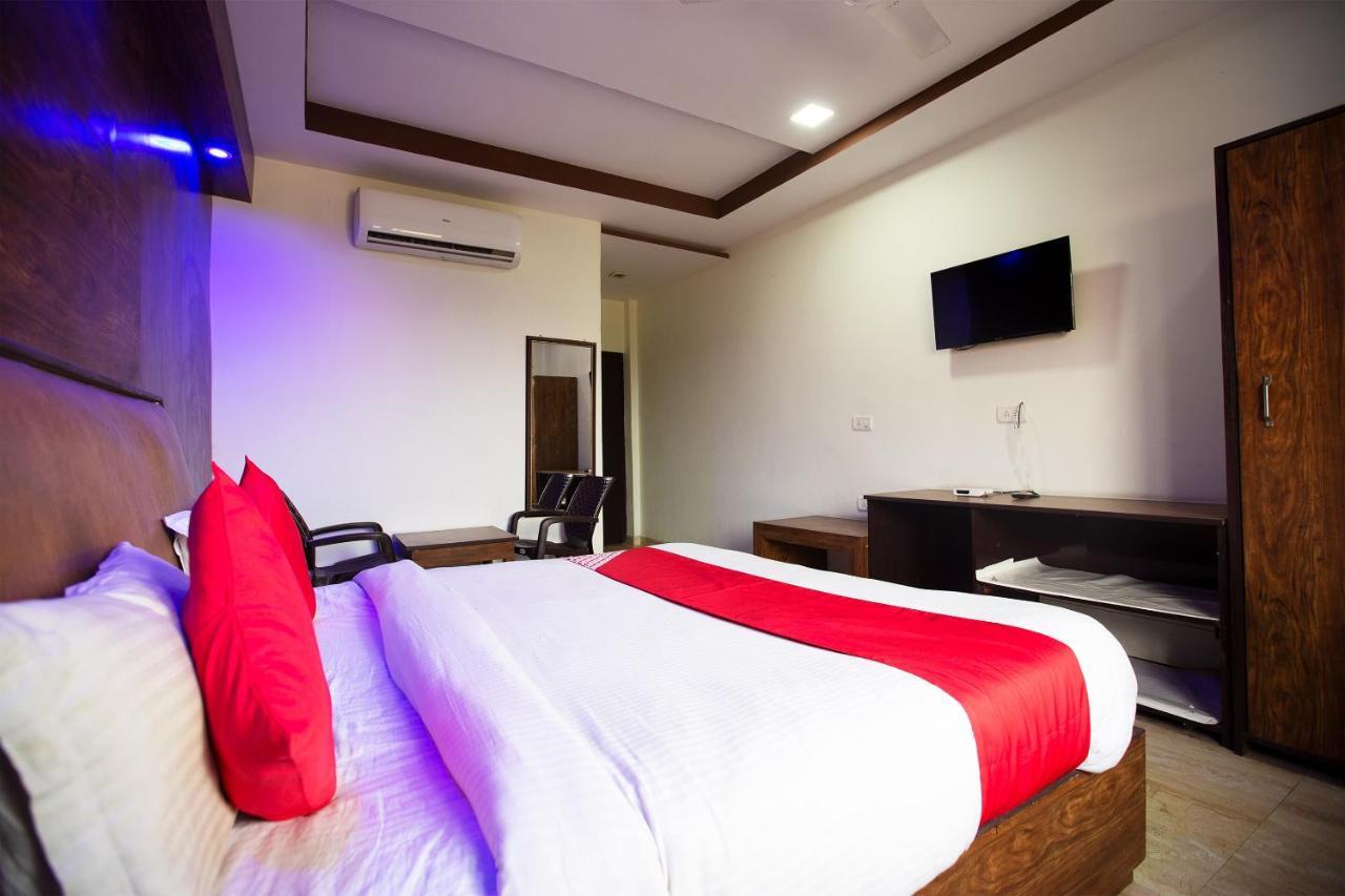 Oyo 44174 Hotel Mid Town Prime Harthala Экстерьер фото