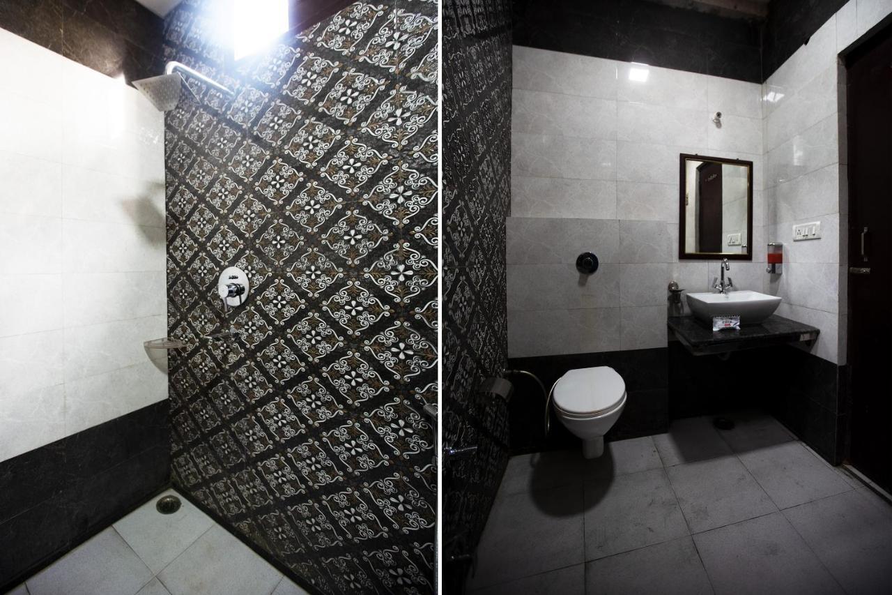 Oyo 44174 Hotel Mid Town Prime Harthala Экстерьер фото
