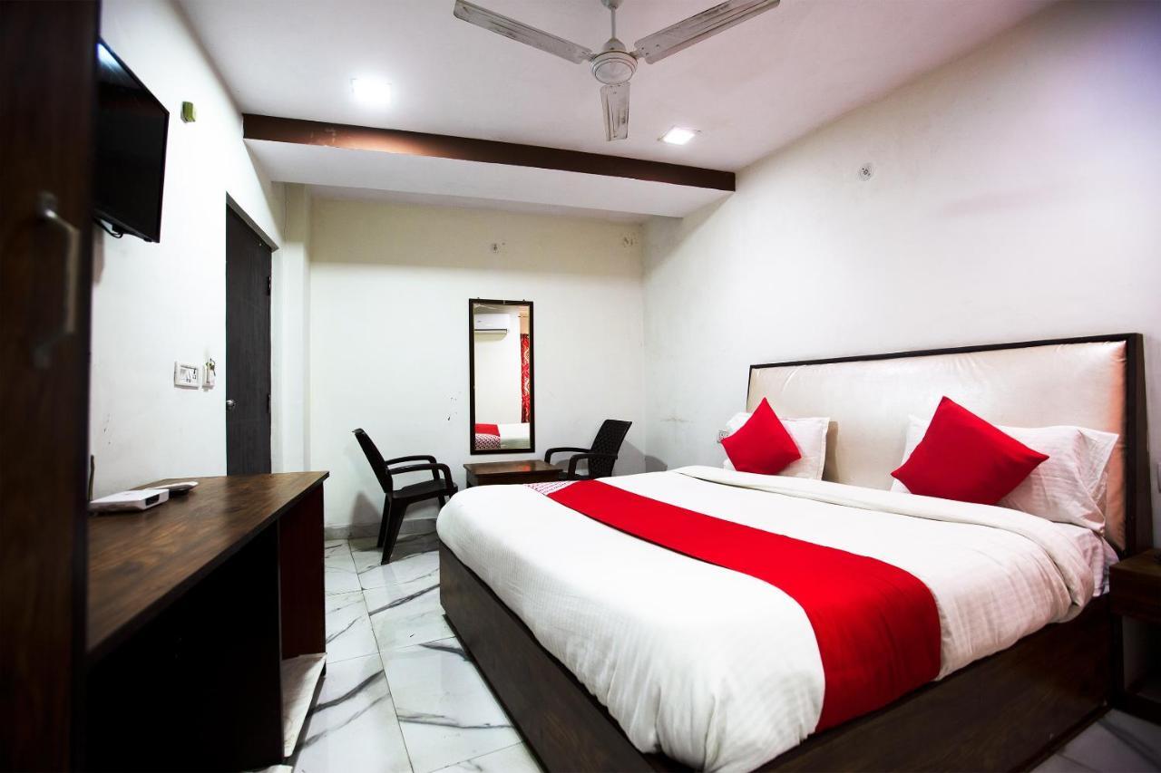 Oyo 44174 Hotel Mid Town Prime Harthala Экстерьер фото
